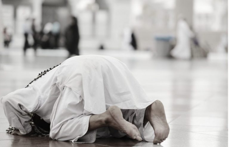 Meninggalkan Solat Dengan Sengaja, Apakah Hukumnya? Perlukah Diqada’