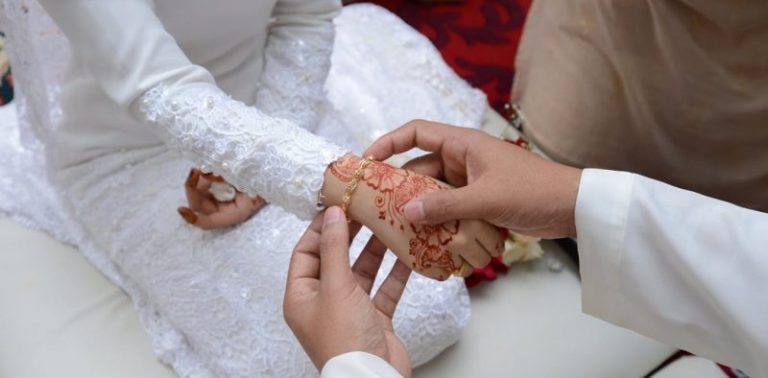 Rumah Tangga Jadi Harmoni Bila Suami Isteri Lebihkan ‘Memberi’ Berbanding ‘Menerima’