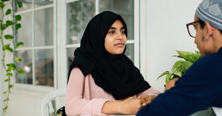 Biar Betul? Bila Suami Layan Isteri Bercakap Rupanya Boleh Buat Otak Bergeliga