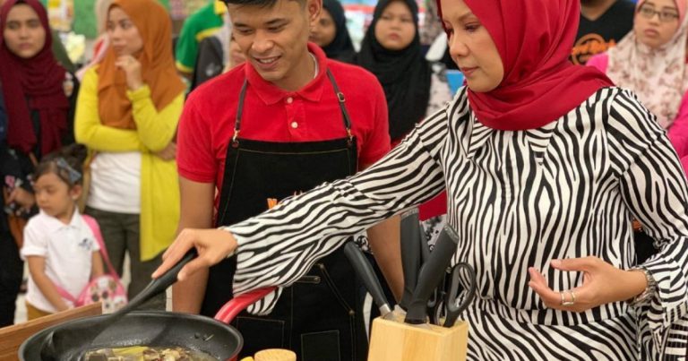 Tiga Cara Mudah Hargai Isteri Yang Berkorban ‘Extra’ Tenaga Di Bulan Ramadan