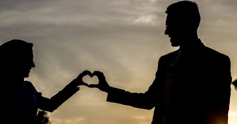 Hukum Suami Membiarkan Isteri Menanggung Nafkah Keluarga