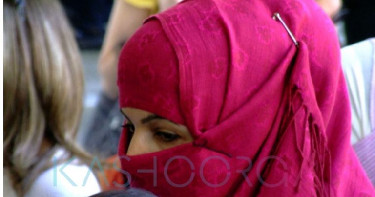 Bertudung Tapi Bersanggul Menyerupai ‘Bonggol Unta’, Ini Hukumnya Yang Perlu Ambil Tahu