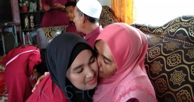 “Waktu Susah La Kita Kena Bagi Mak Ayah Duit, Jangan Segan Minta Doa Mereka. Insya-Allah Hidup Jadi Lebih Berkat”