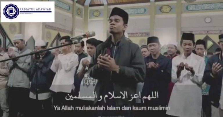 Menyentuh Hati. Imam Muzammil Hasballah & Makmun Mengalir Air Mata Sampaikan Doa Buat Kesejahteraan Muslim Uighur!