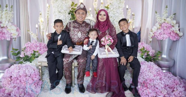 “Usia 15 Tahun Dah Kahwin. Nikah Kat Pejabat Agama Je & Tak Buat Majlis” – Lepas 11 Tahun Pasangan Ini Sanding Balik