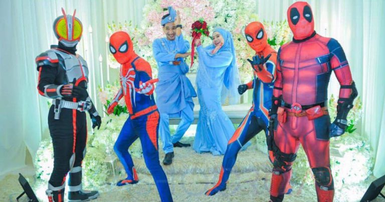 Inilah Kelebihan Bergelar Adik Bongsu, 4 Abang Sanggup Jadi Superhero Penuhi Tema Majlis Perkahwinan