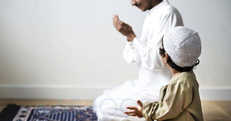 Ada Caranya Ajar Anak Solat Tanpa Disuruh, Bebel Atau Pukul. Lelaki Ini Pesan Amal Surah Ibrahim Ayat 40!