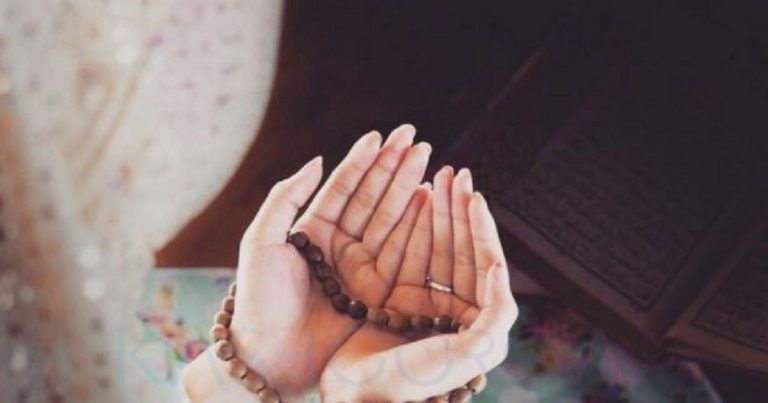 Terlupa baca Doa Qunut & Sujud Sahwi, Sahkah Solat Kita? Ini Penjelasannya!
