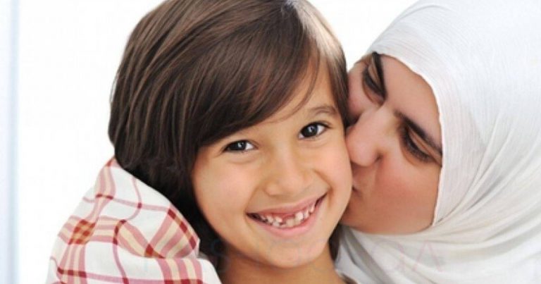 Anak Lelaki Perlu Diajar Sayangkan Ibunya, Bila Besar Nanti Barulah Lebih Menghormati Orang Perempuan