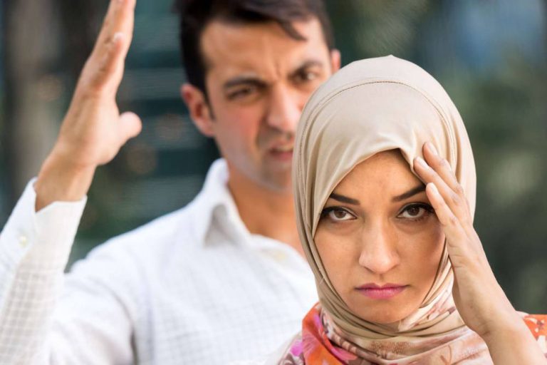 Ini Hukumnya Patut Tahu Bila Suami Berkata “Menyesal Bernikah Dengan Isteri…”