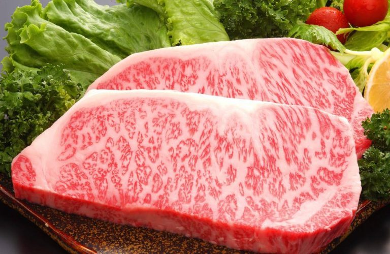 “Tak Salah Buat Korban Daging Lembu Wagyu, Tapi Lembu Biasa Lebih Diutamakan Kerana Manfaat Lebih Besar” – Menteri Agama