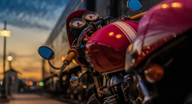 Risau Terpaksa Ambil Insurans Motosikal Konvensional, Perlu Tukar Kah?