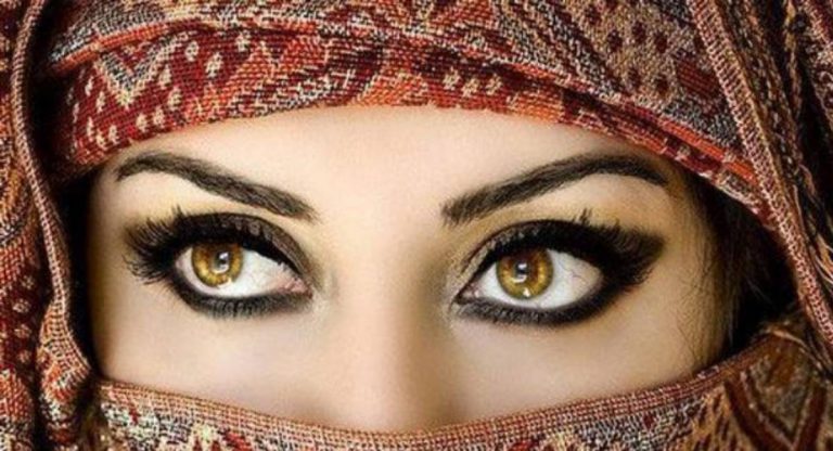 Hukum Siarkan Tutorial Make-Up Gunakan Wajah Model Wanita Di Media Sosial?