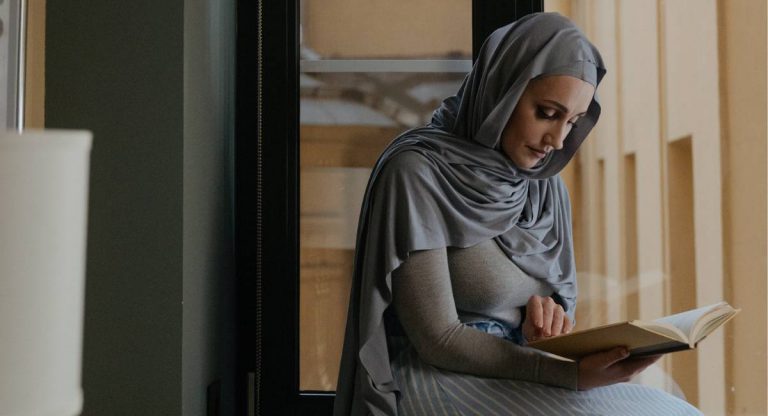 Bacalah Surah Maryam, Terkandungnya Doa Mudah Makbul Untuk Ibu Hamil