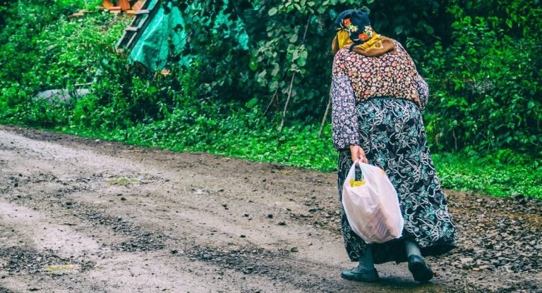 “Tak Selesa Ibu Sebumbung. Jangan Derhaka, Kamu Dan Seluruh Hartamu Adalah Milik Ibumu”-Syeikh