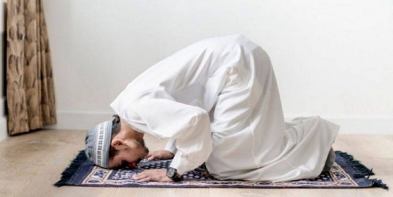 Dosa Sengaja Tinggalkan Solat Tak Terhapus Dengan Qadha, Mufti Kongsikan Apa Perlu Buat Agar Allah Ampunkan Dosa Ini