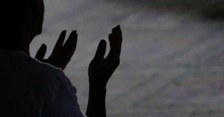 Makna Di Sebalik Doa Akhir Tahun & Awal Tahun Maal Hijrah, Cukup Menusuk Ke Jiwa