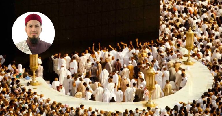 Tawaf Sambil Sentuh Kaabah Atau Kiswah, Jangan Sampai Terbatal Tawaf?