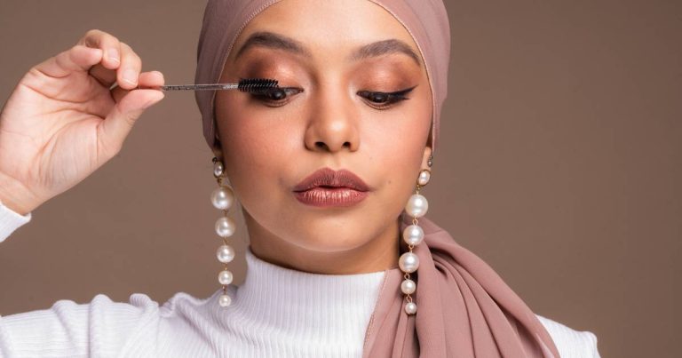 ‘Cantik Itu Subjektif, Tak Perlu Bergaya Hingga Tabarruj.’ Cukup Sekadar Bersederhana, Patuh Syarak & Selesa