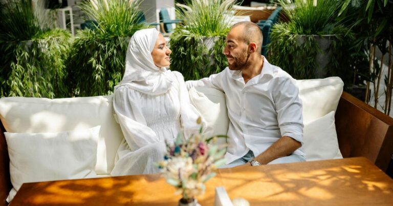 Bawa Isteri Keluar Bersiar-siar Pun Salah Satu Sunnah, Tak Perlu Tempat Mahal Pun
