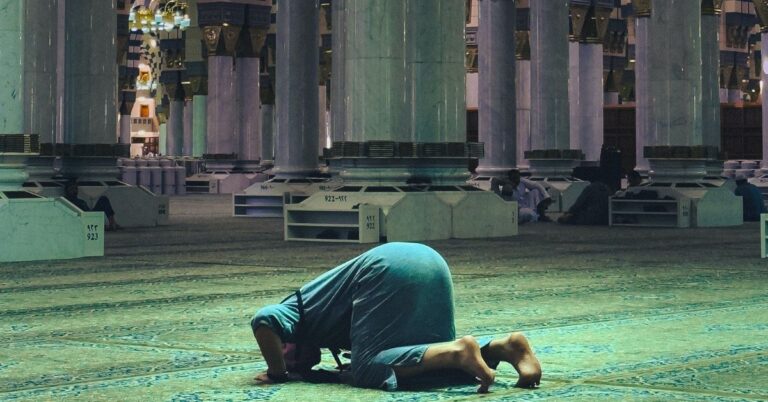 Ruginya Abai Solat Sunat Sebelum Subuh, Hanya Dua Raakat Tapi Ganjarannya Lebih Baik Dari Seisi Dunia