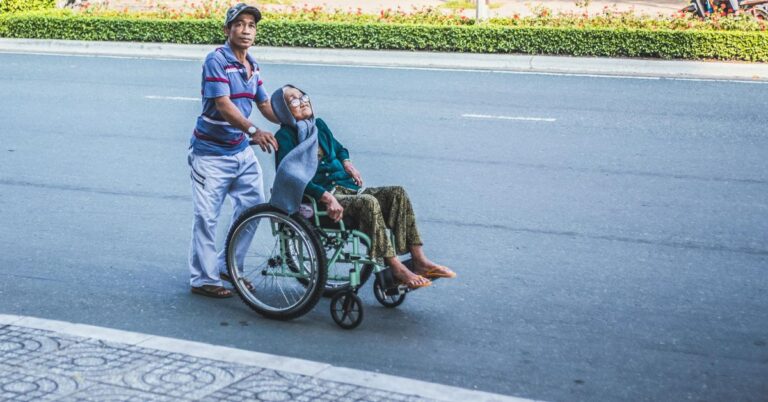 Mak Ayah Jangan Bandingkan Anak, Yang ‘Kurang’ Itulah Nanti Sudi Jaga Kita