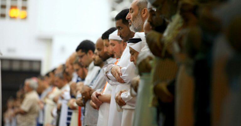 Cara Qada Solat Jumaat Yang Sengaja Ditinggalkan. Ini Panduannya