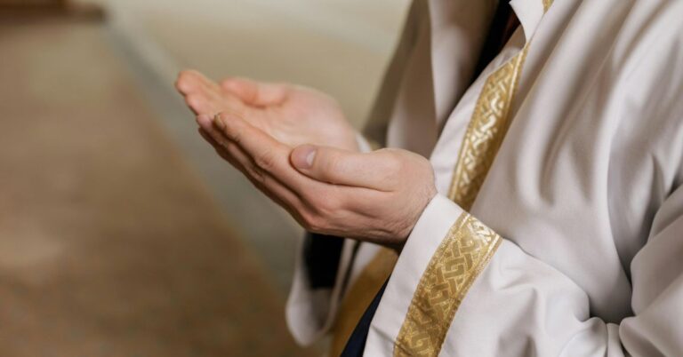 Tiga Doa Yang Tak Akan Dimakbulkan oleh Allah Taala
