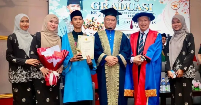 Feutured kashoorga (3) Anugerah Pengetua MRSM